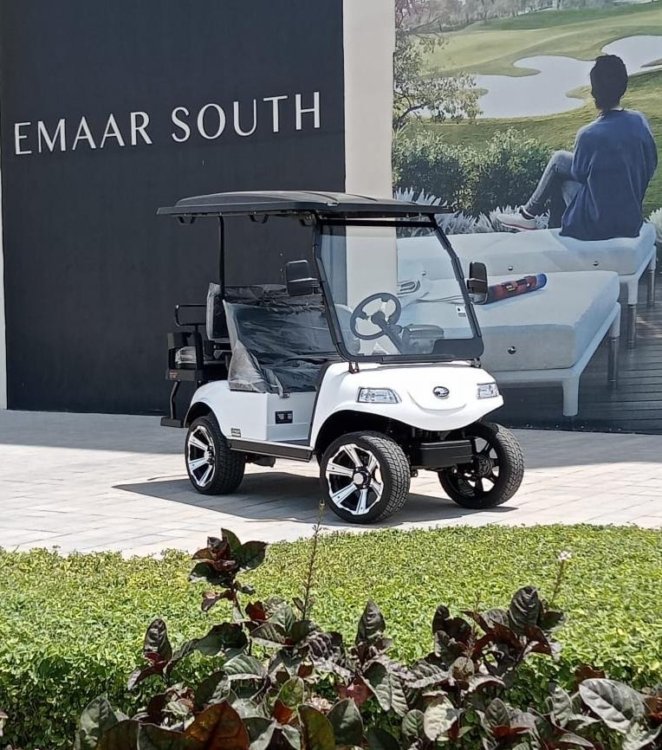 emaar community park and pool orchid street dubai al khail